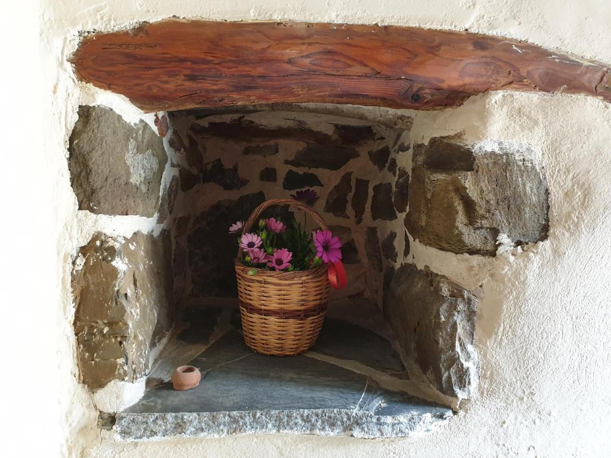 Chios Houses, Beautiful Restored Traditional Stone Houses With An Astonishing Seaview Volissos エクステリア 写真