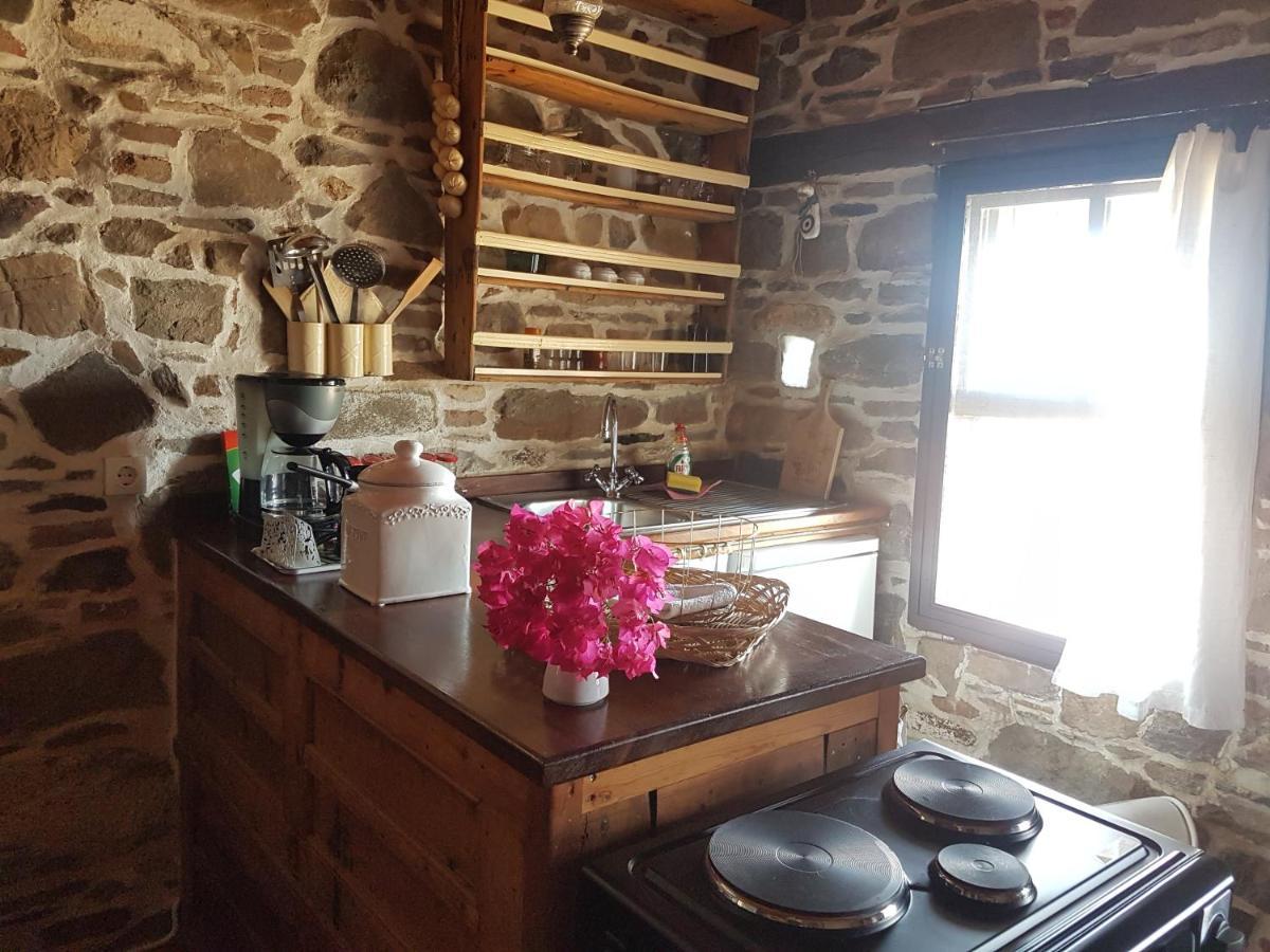 Chios Houses, Beautiful Restored Traditional Stone Houses With An Astonishing Seaview Volissos エクステリア 写真